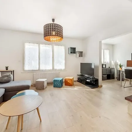 בית נופש La Maison Mariotte, 3 Chambres, Parking Exterieur רן
